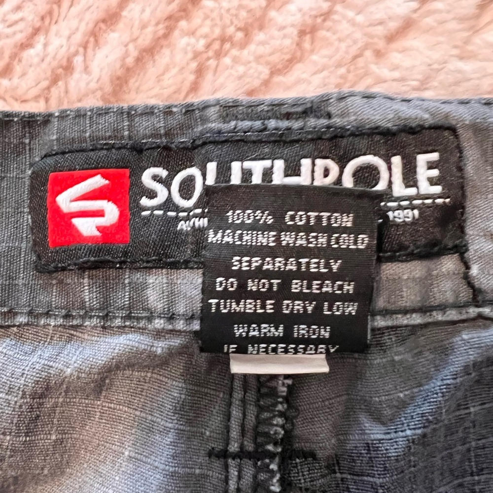 South Pole Gray and Black Cargo Shorts - Picture 8 of 8